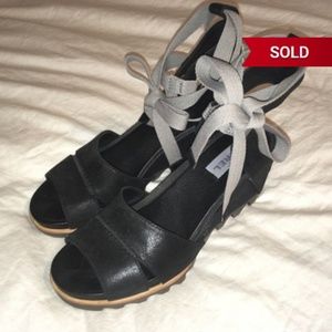 SOREL Joanie Black Leather Wedge Tie Sandal Hiking